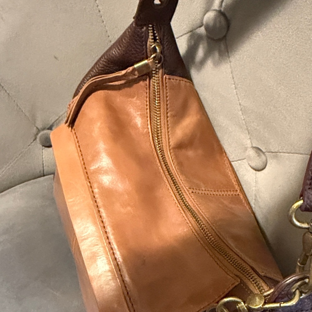 The Sak Almeda Two-Tone Brown & Tan Leather Shoulder Bag - Picture 6 of 13